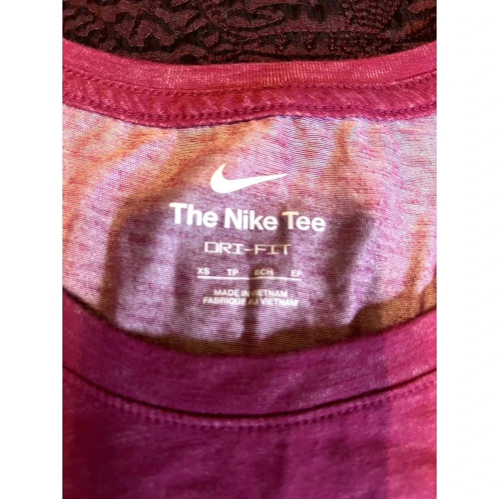 Nike Dri-FIT Women's XS Pink Maroon Graphic T-Shirt Script Logo Athletic Tee EUC